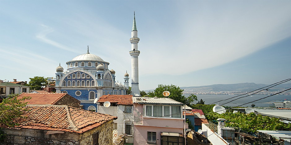 MobilFilo Araç Kiralama İle İzmir'de Şehir Dışı Geziler: Ege'nin En Güzel Kasabaları ve Köyleri